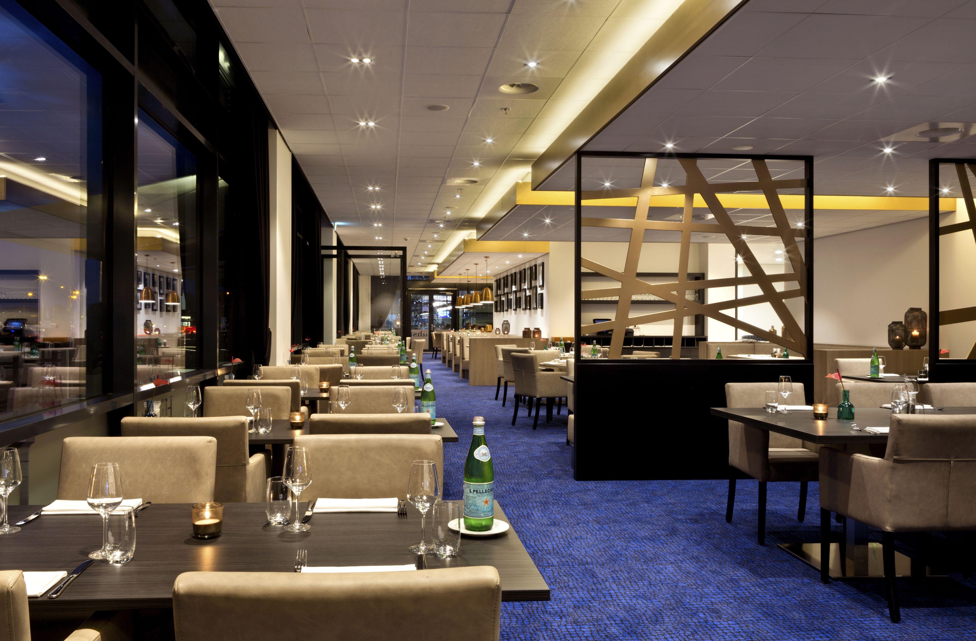 World Hotel Wings